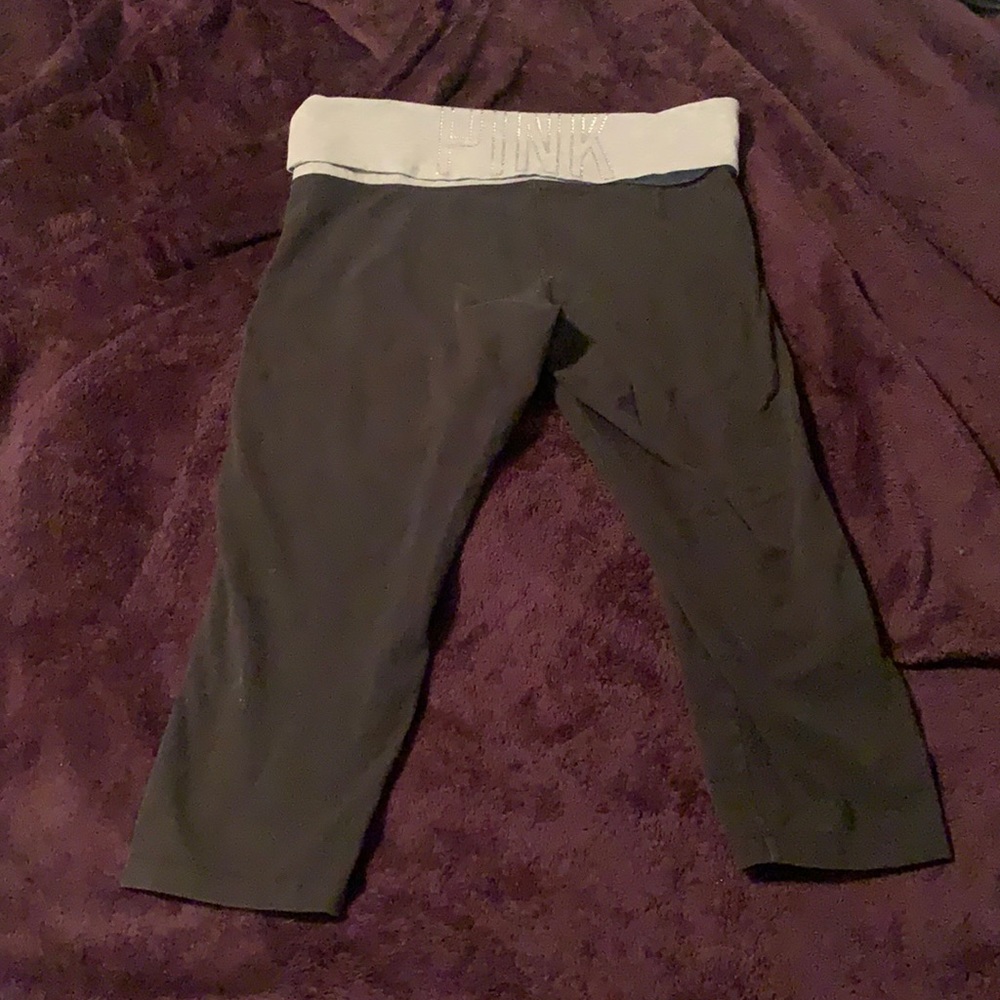 PINK cropped leggings